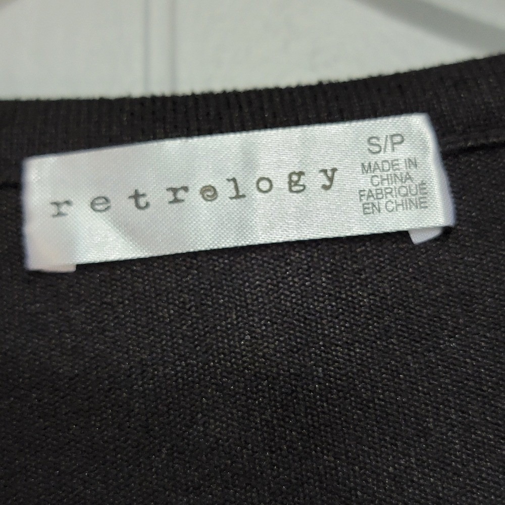 Retrology Top With Front Tie And‎ Butterfly Free Spirit Graphic - Picture 5 of 6